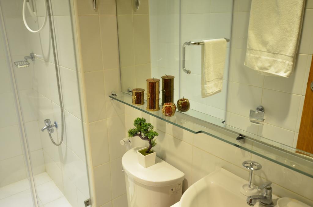 A Homey Place At Adriatico Manila Eksteriør billede